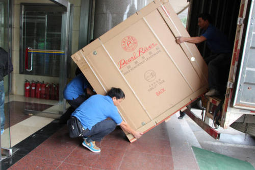 天峨钢琴贵重工艺品无忧运